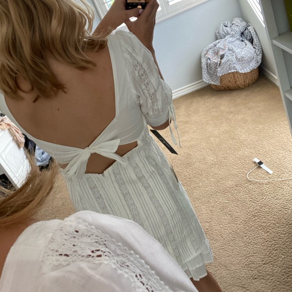 Brand New Lulus White Dress - Picture 3 of 5